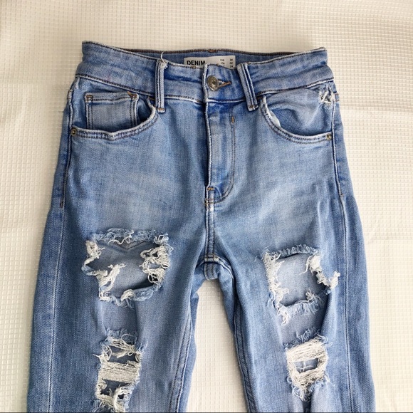 Bershka Mid Rise Ripped Jeans Size 02 - Picture 5 of 11